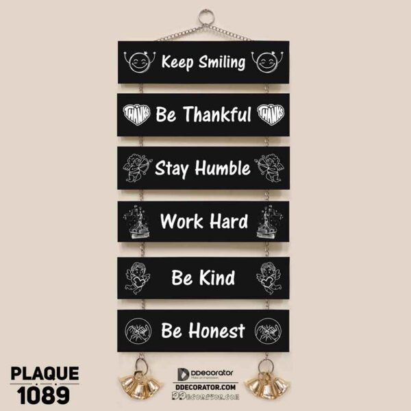 DDecorator Keep Smiling Wall Hanging Wall Plaque Home Decoration Wall Decoration For Wall And Door - PLAQUE1089
