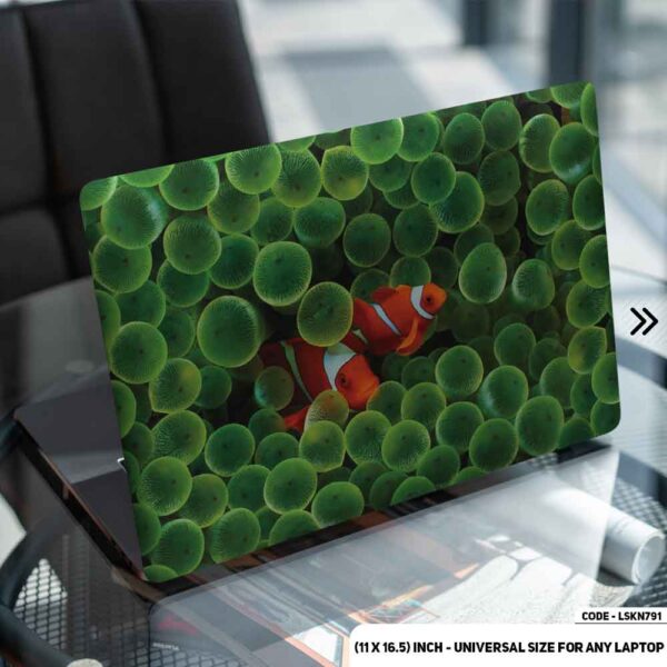 Finding Nemo Matte Finished Removable Waterproof Laptop Sticker & Laptop Skin (Including FREE Accessories) - LSKN791 - DDecorator